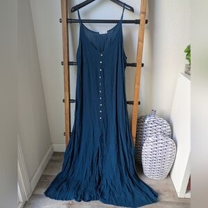 Sozy Women's Chic Navy Maxi Dress with Button Accents - Size M